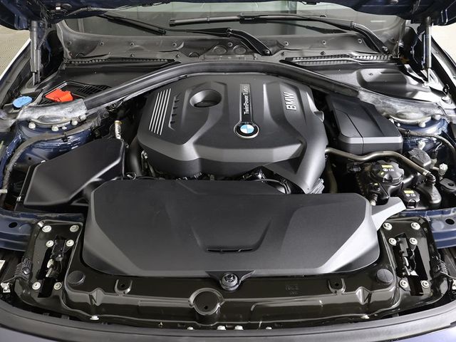 2017 BMW 3 Series 330i xDrive - 23014587 - 22