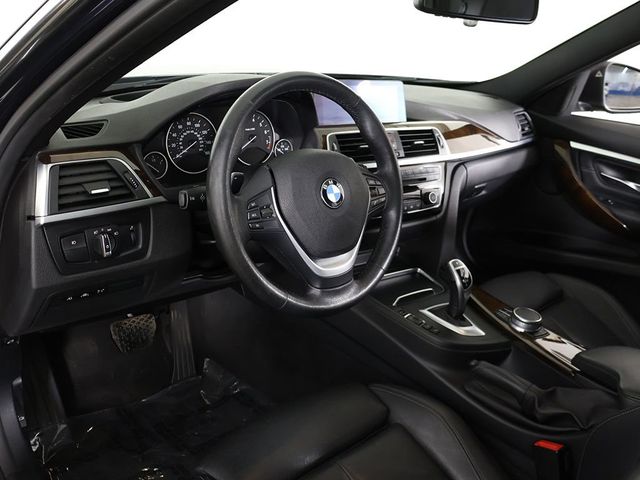 2017 BMW 3 Series 330i xDrive - 23014587 - 28