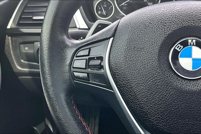 2017 BMW 3 Series 330i xDrive - 22994364 - 20