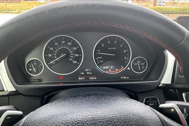 2017 BMW 3 Series 330i xDrive - 22994364 - 22