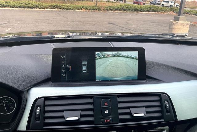 2017 BMW 3 Series 330i xDrive - 22994364 - 26