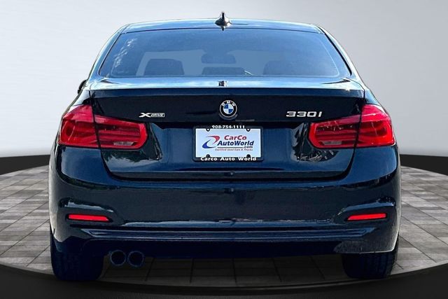 2017 BMW 3 Series 330i xDrive - 23035919 - 5