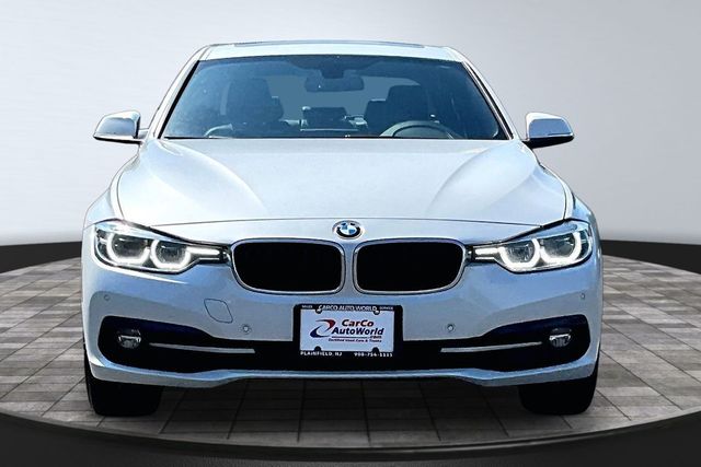 2017 BMW 3 Series 330i xDrive - 23079288 - 1