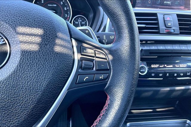 2017 BMW 3 Series 330i xDrive - 23079288 - 22