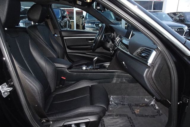 2017 BMW 3 Series 330i xDrive - 22950933 - 10