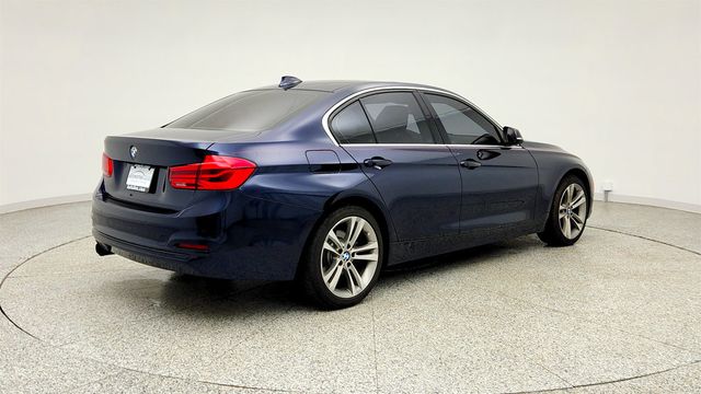 2017 BMW 3 Series 330i xDrive Sedan w/ Premium & Driver Assistance Packages + Nav. - 23021171 - 4