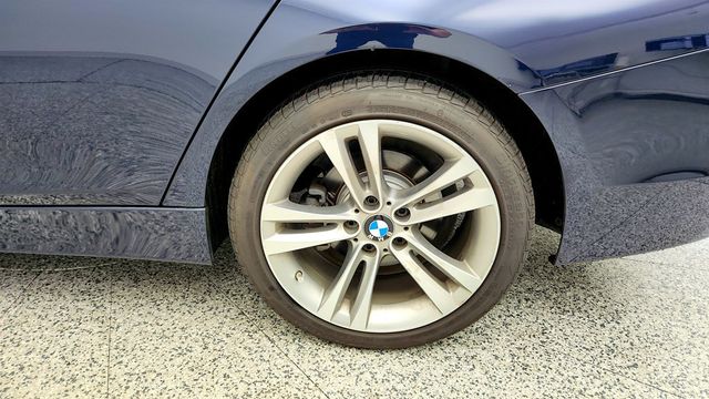 2017 BMW 3 Series 330i xDrive Sedan w/ Premium & Driver Assistance Packages + Nav. - 23021171 - 8