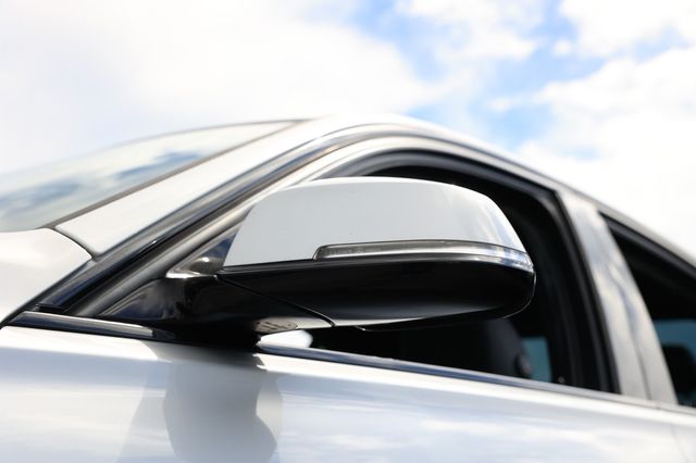 2017 BMW 3 Series 340i - M Sport Sedan - 22913033 - 32