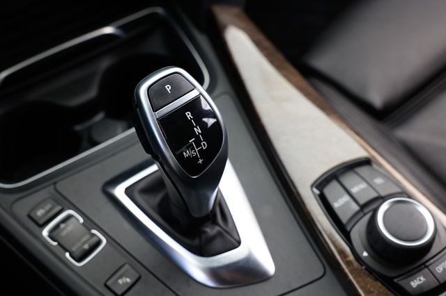 2017 BMW 3 Series 340i - M Sport Sedan - 22913033 - 41