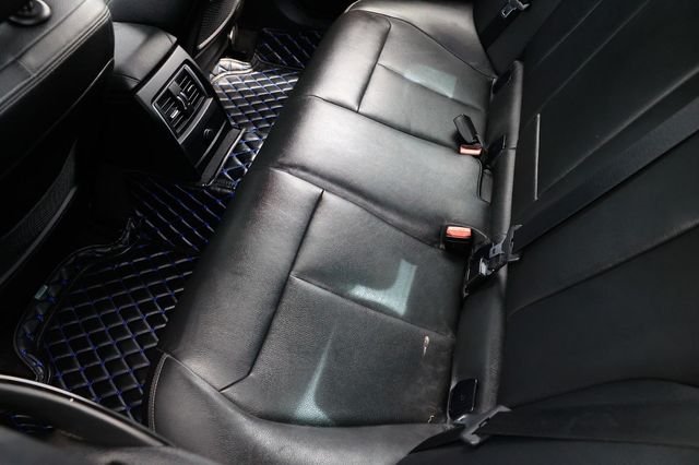 2017 BMW 3 Series 340i - M Sport Sedan - 22913033 - 7