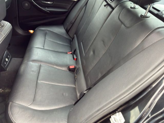 2017 BMW 3 Series 340i xDrive - 23065161 - 12