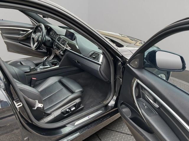 2017 BMW 3 Series 340i xDrive - 23065161 - 21
