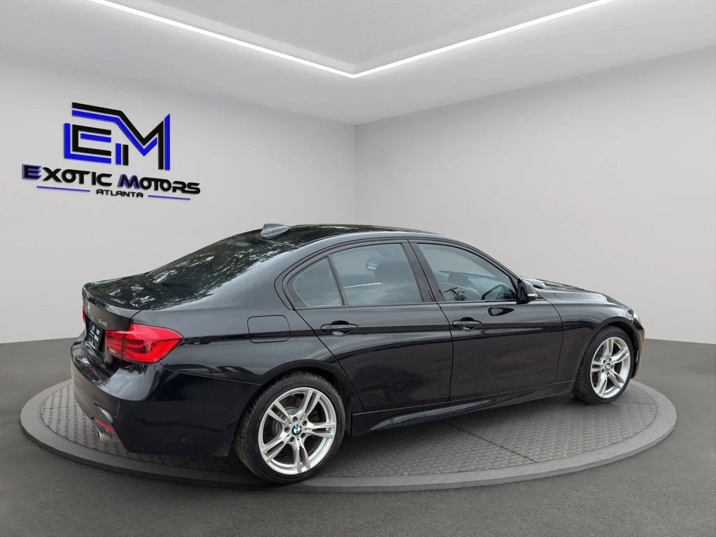 2017 BMW 3 Series 340i xDrive - 23065161 - 4