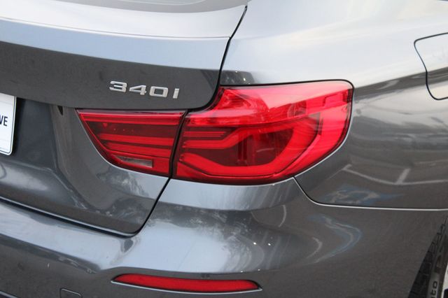 2017 BMW 3 Series 340i xDrive Gran Turismo - 22960806 - 30