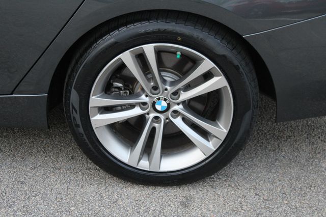 2017 BMW 3 Series 340i xDrive Gran Turismo - 22960806 - 33