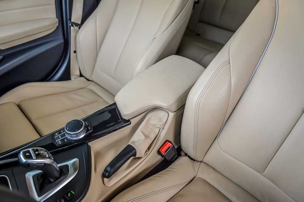 2017 BMW 3 Series 340i xDRIVE SEDAN - NAV - BLUETOOTH - SUPER CLEAN - MUST SEE - 23007539 - 32