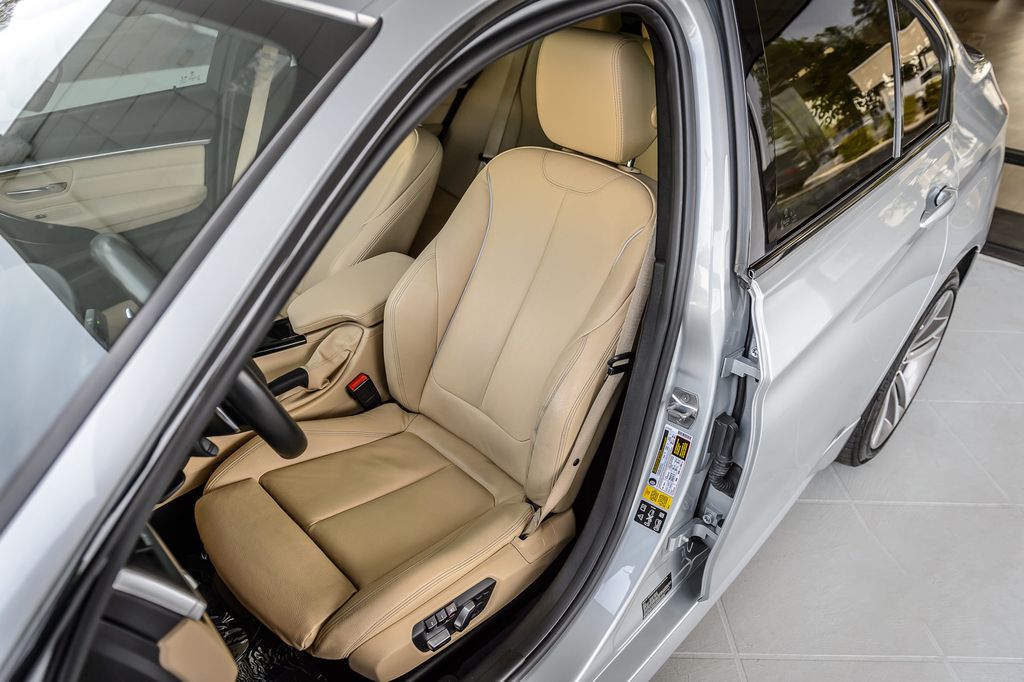 2017 BMW 3 Series 340i xDRIVE SEDAN - NAV - BLUETOOTH - SUPER CLEAN - MUST SEE - 23007539 - 39