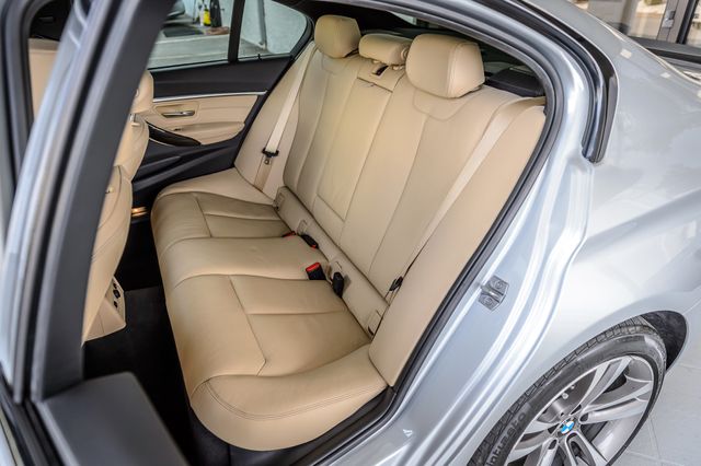 2017 BMW 3 Series 340i xDRIVE SEDAN - NAV - BLUETOOTH - SUPER CLEAN - MUST SEE - 23007539 - 43