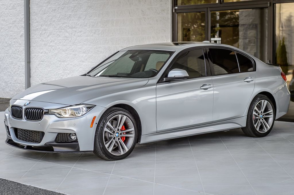 2017 BMW 3 Series 340i xDRIVE SEDAN - NAV - BLUETOOTH - SUPER CLEAN - MUST SEE - 23007539 - 5