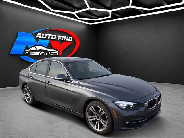 2017 BMW 3 Series AWD, SUNROOF, 18" ALLOY WHEELS, HEATED SEATS, BACKUP CAMERA - 23039696 - 1