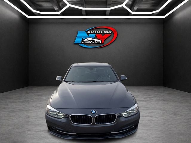 2017 BMW 3 Series AWD, SUNROOF, 18" ALLOY WHEELS, HEATED SEATS, BACKUP CAMERA - 23039696 - 8