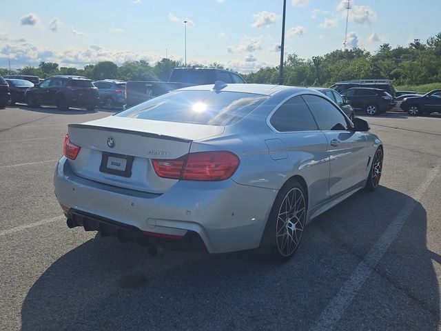 2017 BMW 4 Series 440i xDrive - 23058981 - 4