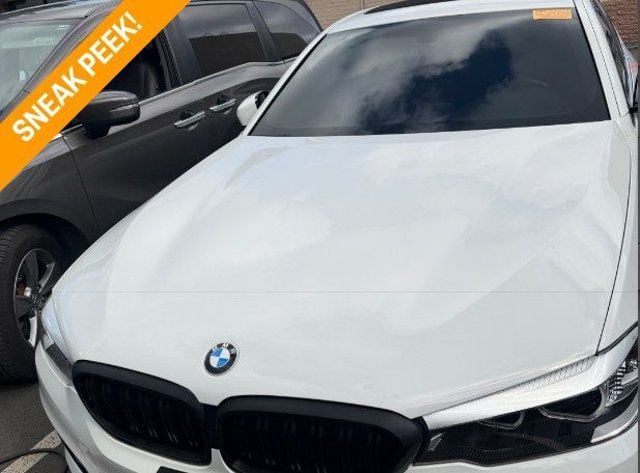 2017 BMW 5 Series 530i - 22973953 | Video 1