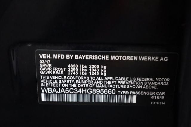2017 BMW 5 Series 530i - 22946041 - 11