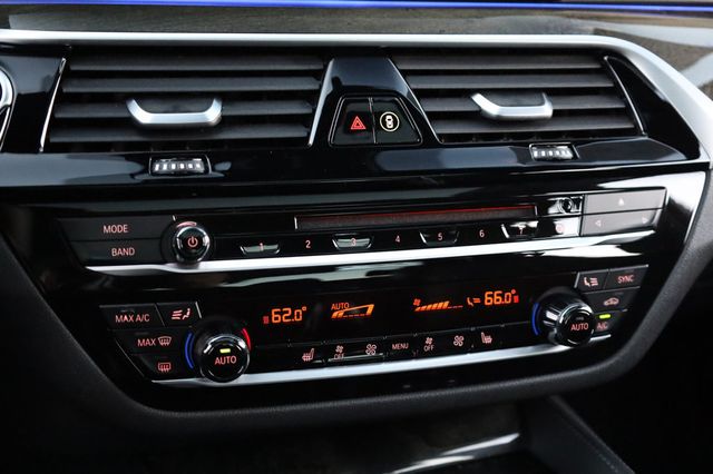 2017 BMW 5 Series 530i - 22946041 - 33