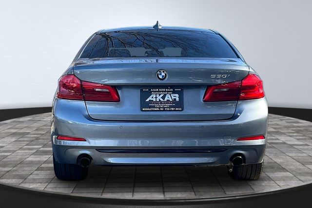 2017 BMW 5 Series 530i - 22994094 - 5