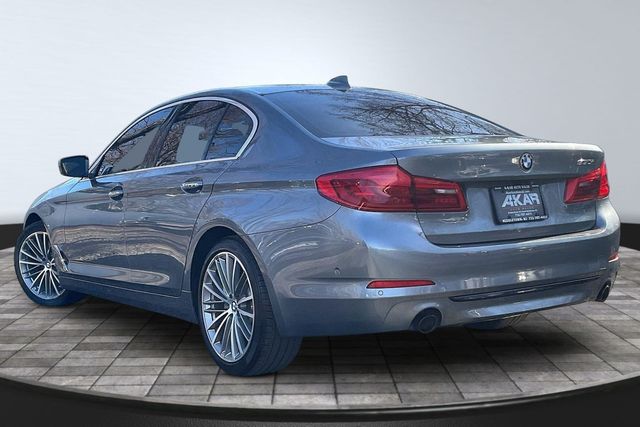 2017 BMW 5 Series 530i - 22994094 - 6