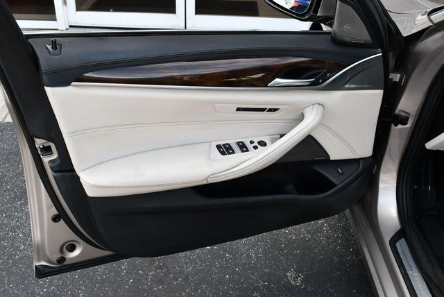 2017 BMW 5 Series 530i Sedan W/Premium and Luxury Seating Packages - 23044401 - 9