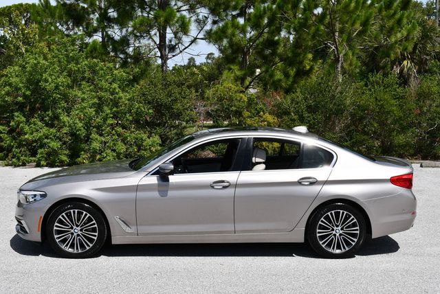 2017 BMW 5 Series 530i Sedan W/Premium and Luxury Seating Packages - 23044401 - 23