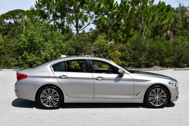 2017 BMW 5 Series 530i Sedan W/Premium and Luxury Seating Packages - 23044401 - 29