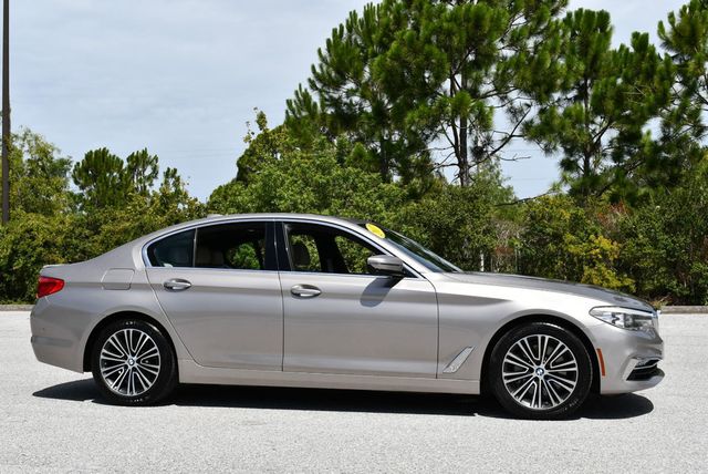 2017 BMW 5 Series 530i Sedan W/Premium and Luxury Seating Packages - 23044401 - 32