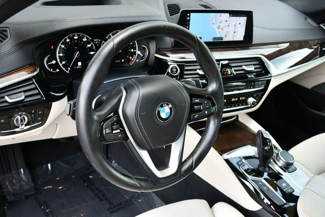 2017 BMW 5 Series 530i Sedan W/Premium and Luxury Seating Packages - 23044401 - 36