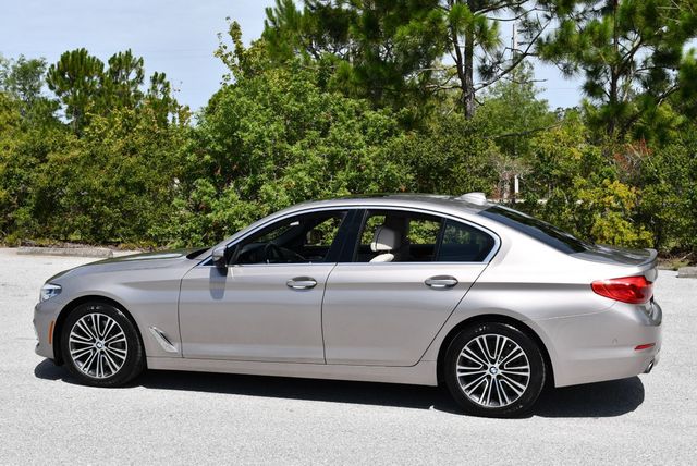 2017 BMW 5 Series 530i Sedan W/Premium and Luxury Seating Packages - 23044401 - 3