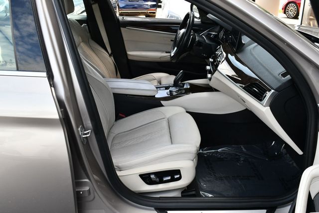 2017 BMW 5 Series 530i Sedan W/Premium and Luxury Seating Packages - 23044401 - 42
