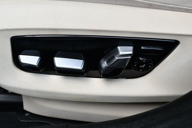 2017 BMW 5 Series 530i Sedan W/Premium and Luxury Seating Packages - 23044401 - 50