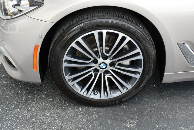 2017 BMW 5 Series 530i Sedan W/Premium and Luxury Seating Packages - 23044401 - 56