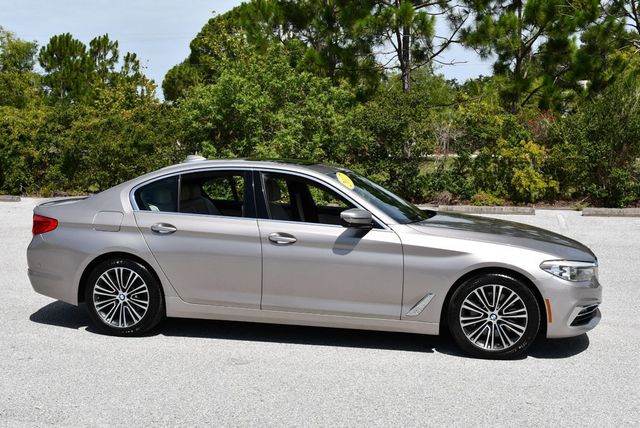 2017 BMW 5 Series 530i Sedan W/Premium and Luxury Seating Packages - 23044401 - 7