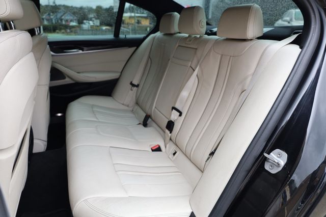 2017 BMW 5 Series 530i w/ $17k in Pkgs! - 22969329 - 21
