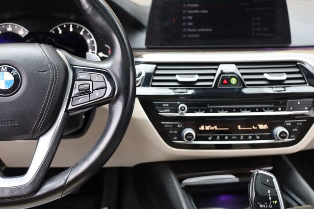 2017 BMW 5 Series 530i w/ $17k in Pkgs! - 22969329 - 33