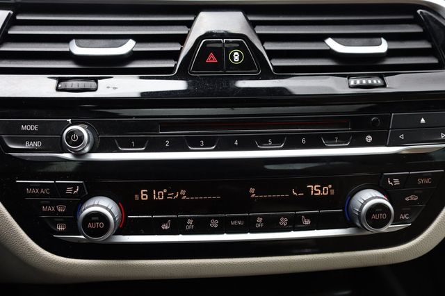 2017 BMW 5 Series 530i w/ $17k in Pkgs! - 22969329 - 43