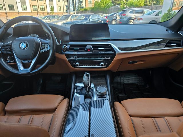 2017 BMW 5 Series 530i xDrive - 23048749 - 15