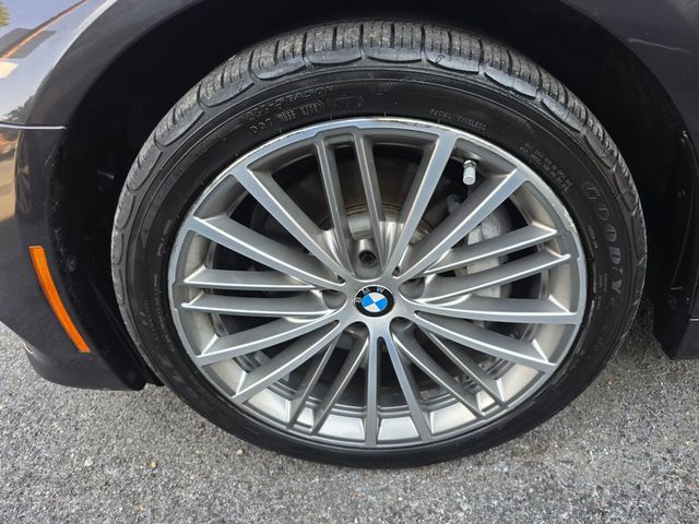 2017 BMW 5 Series 530i xDrive - 23048749 - 25