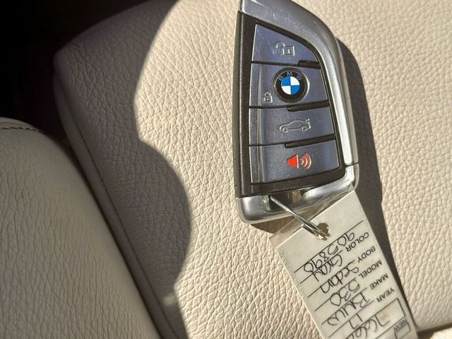 2017 BMW 5 Series 530i xDrive - 22603754 - 29