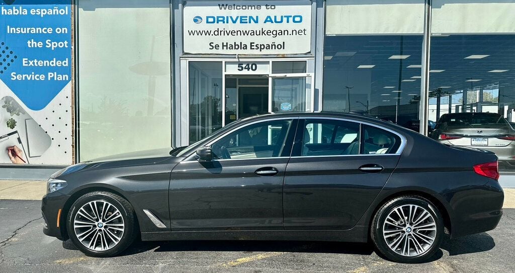 2017 BMW 5 Series 530i xDrive - 22603754 - 44