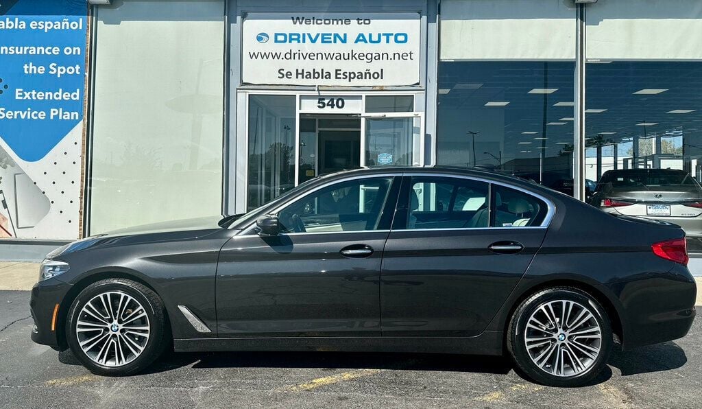 2017 BMW 5 Series 530i xDrive - 22603754 - 46