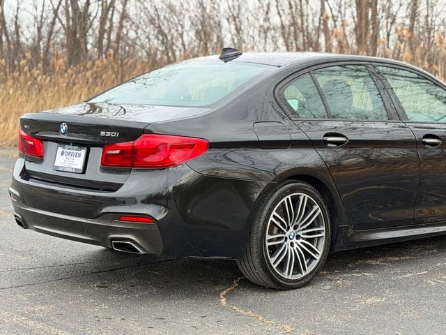 2017 BMW 5 Series 530i xDrive - 22993402 - 10